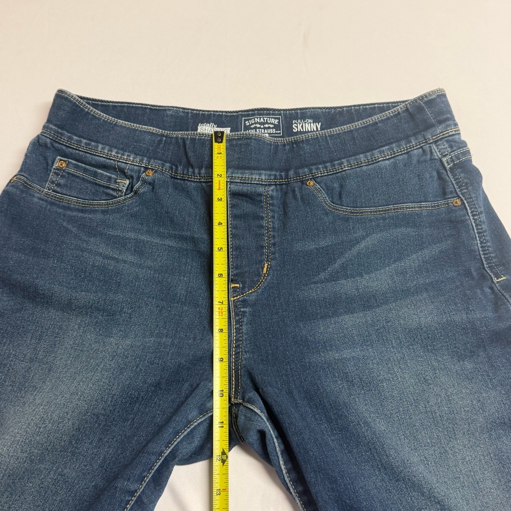 Levi’s Signature Gold Dark Blue Pull On-Skinny Jeans-Mid Rise-Shaping-Size 12L - Picture 13 of 14